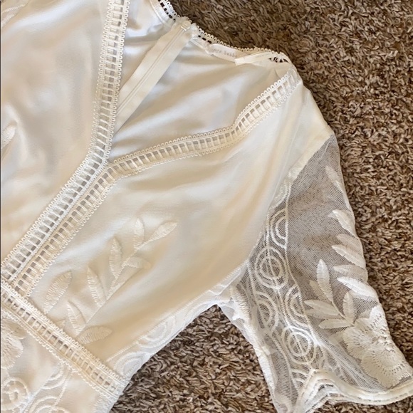 White Lace Romper - Picture 4 of 5